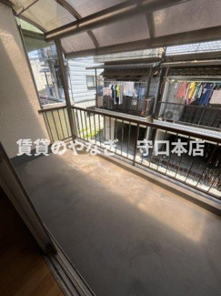 【バルコニー】 | 門真市舟田町テラス | 暖かな日差しのふりそそぐバルコニー