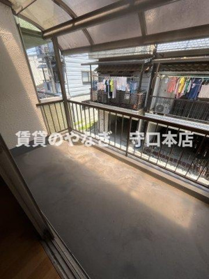 【バルコニー】 | 門真市舟田町テラス | 暖かな日差しのふりそそぐバルコニー