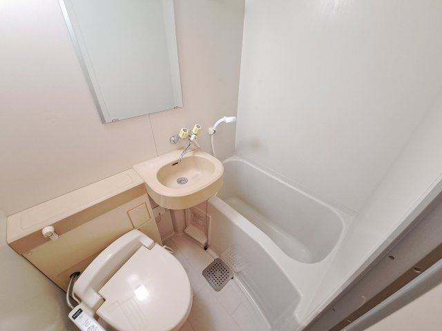 メゾントキワ曙の浴室