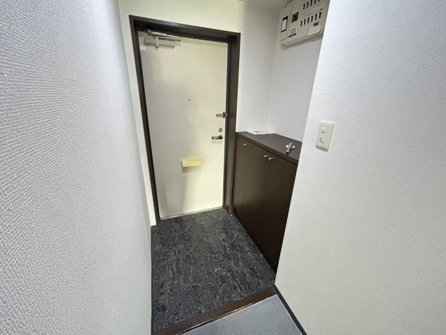 コスモ小川町(610) の玄関