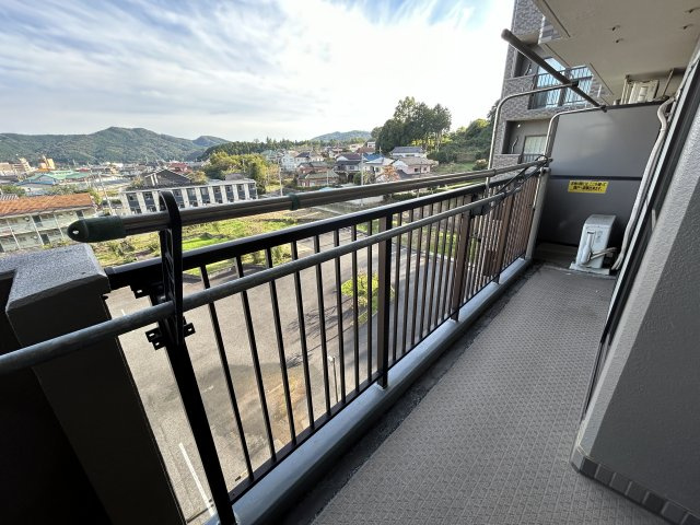 コスモ小川町(610) のバルコニー