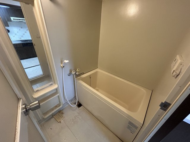 コスモ小川町(610) の浴室