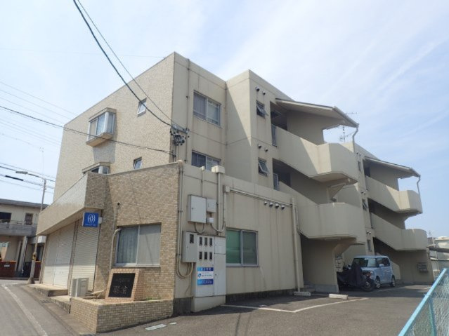 一光ロジェ朝倉