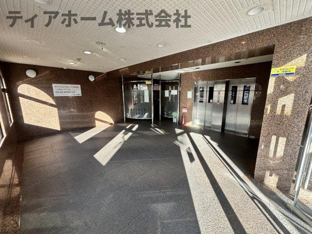 サンプラザ神楽のエントランス|毎日通るエントランスはこのようになっています