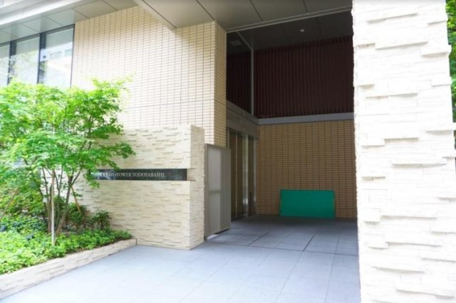 クラッシィタワー淀屋橋のエントランス