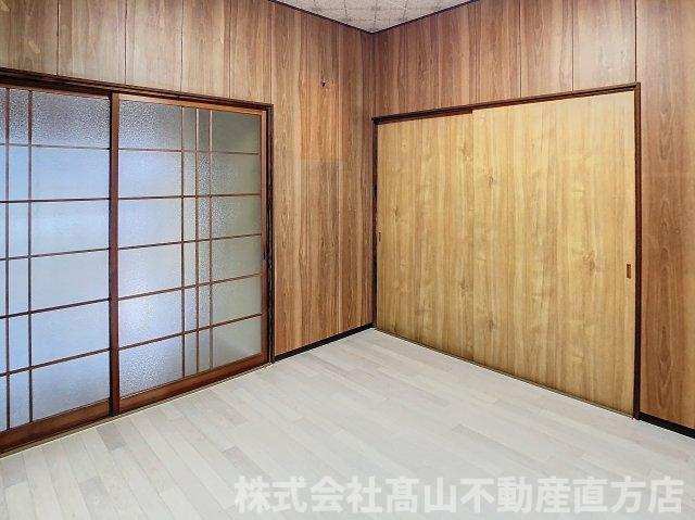 宮若市鶴田の一戸建ての洋室