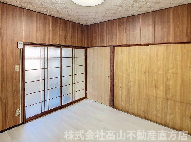 宮若市鶴田の一戸建ての洋室