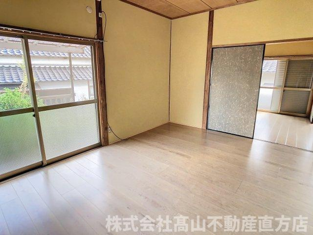 宮若市鶴田の一戸建ての洋室