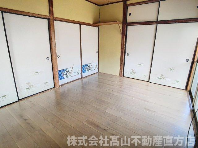 宮若市鶴田の一戸建ての洋室