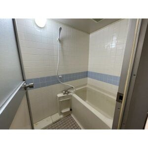 リブレ・M・鳥神の浴室