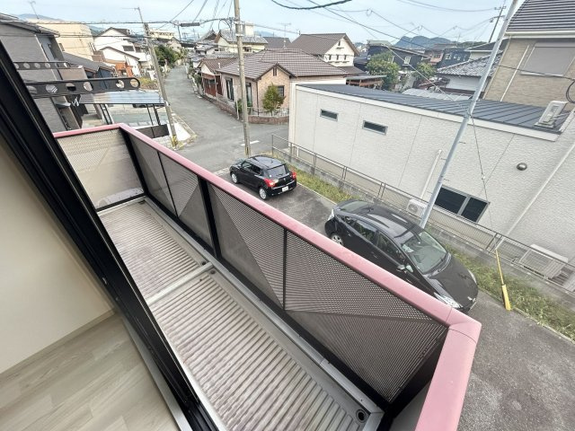 【バルコニー】 | ディアス諏訪 | 南側なので太陽の光が当たりますね、洗濯物も乾きやすいです！