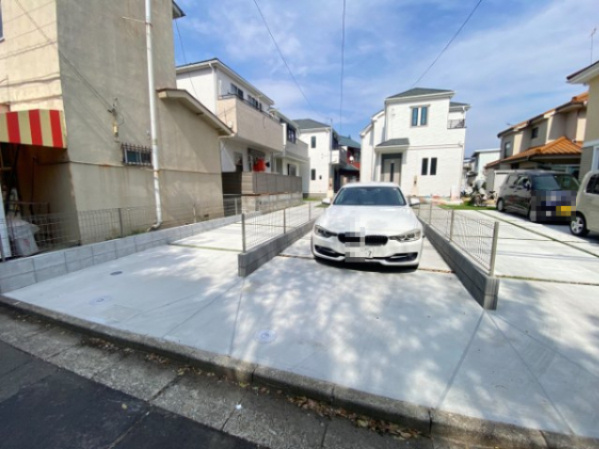 祝　成約済み　八王子市　四谷町　新築戸建て　２期の駐車場|～仲介手数料無料☆八王子ひなた不動産～八王子市横川町　新築戸建て