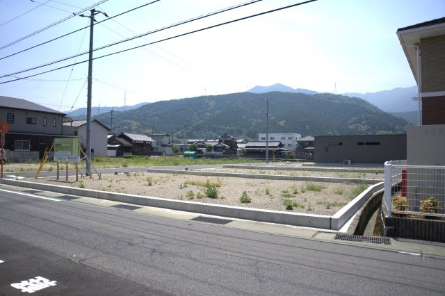飯岡エコタウンの前面道路含む現地写真