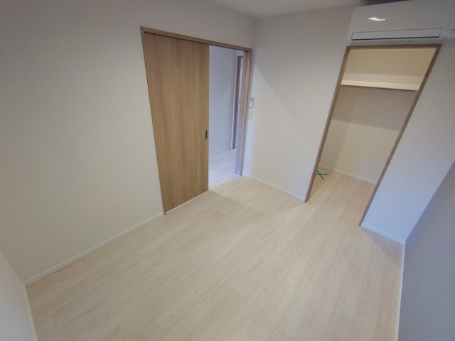 【寝室】 | ハイタウン御殿山東