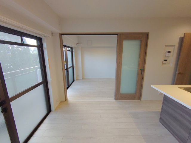 【居間・リビング】 | ハイタウン御殿山東