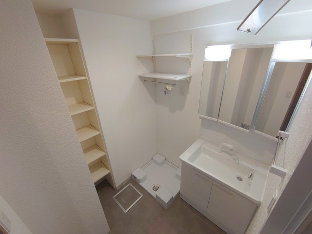 【洗面所】 | ハイタウン御殿山東