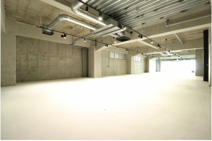 いちご天神シティビル1Fの内装