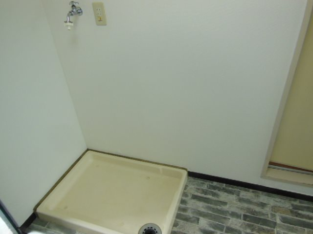 ジュネス一条の設備|室内洗濯機置き場