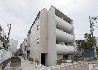 【外観】 | GranDuo高円寺Ⅲ | 鉄筋コンクリート造のがっちりとした建物。