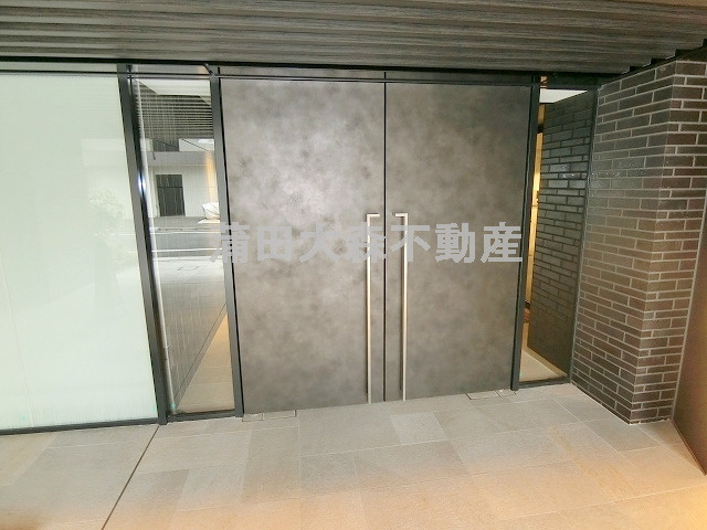 パークリュクス蒲田一丁目のエントランス