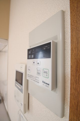 【設備】 | ソフィビル | 給湯器リモコン