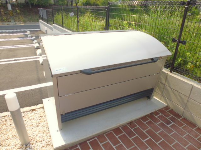 倉敷市児島上の町２丁目のアパートのその他共用部分|敷地内専用ゴミステーション