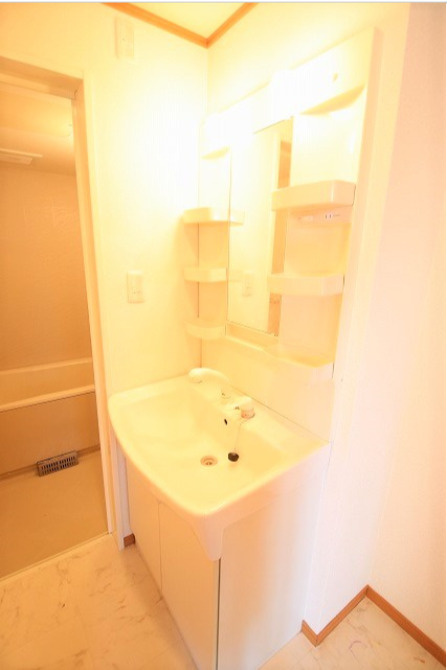 ポムダムールの洗面所|忙しい朝には欠かせない洗面所です