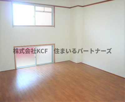 【洋室】 | エステートモア2 | 明るい洋室です