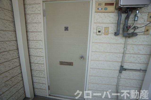 メゾン小路のエントランス