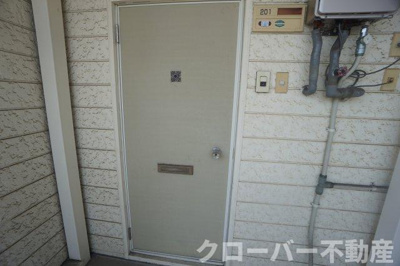 【エントランス】 | メゾン小路