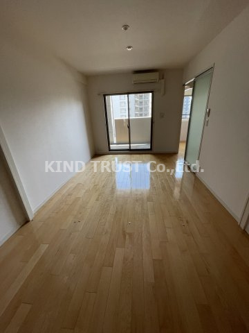 グレンパーク梅田北の居間・リビング