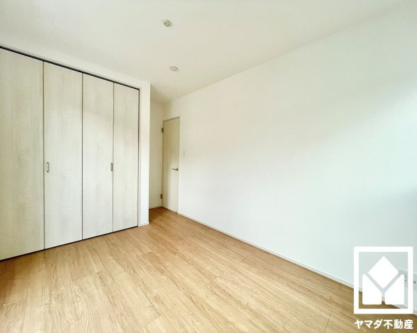 大津市御陵町　第1　2号棟の洋室