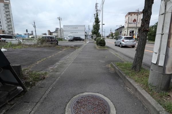 岐阜市宇佐南1丁目のその他|北側歩道(東側より撮影)
