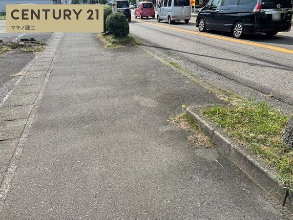 岐阜市宇佐南1丁目のその他|歩道乗り入れ部分