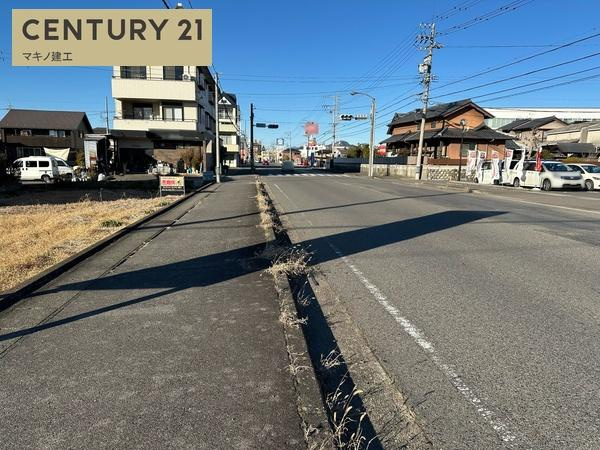 岐阜市茜部寺屋敷1丁目の前面道路含む現地写真