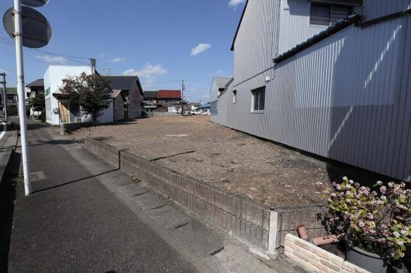 岐阜県関市緑町2丁目Bのその他|南側公道より撮影
