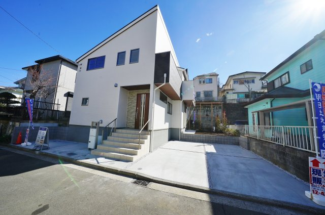 【横浜市旭区今宿2丁目71-5新築戸建て】★仲介手数料無料★（中沢小学校・旭中学校）の外観