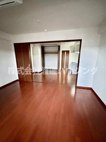 第6アローズ緑地公園の内装