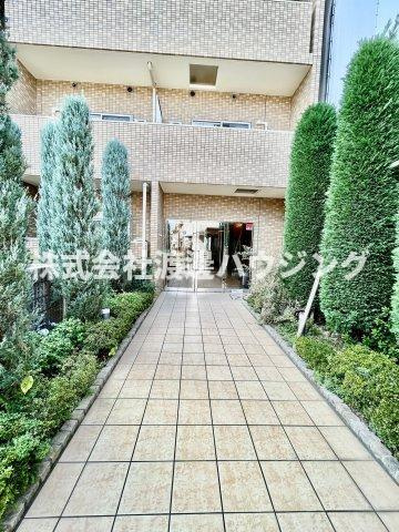 第6アローズ緑地公園のエントランス