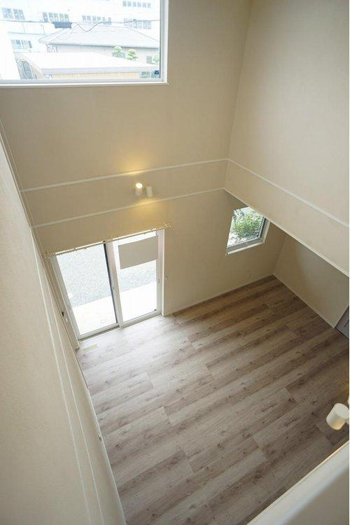 太田市南矢島町戸建②の内装|開放感のある吹抜2階より