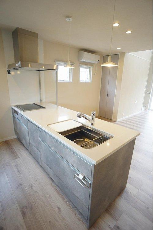 太田市南矢島町戸建②のキッチン|人気の対面キッチン