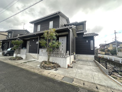 【外観】 | カワラドットゼット | 戸建感覚のテラスハウスです♪