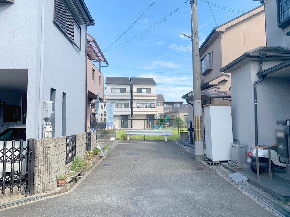 堂山3丁目　中古一戸建ての前面道路含む現地写真|前面道路含む現地写真
■物件内覧・資金計画相談・住宅ローン相談、リフォーム相談、お問合せ受付中■
※当日・翌日のご内覧、ご相談はお電話でのお問合せがスムーズです！