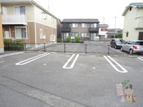 フェニックスＳの駐車場