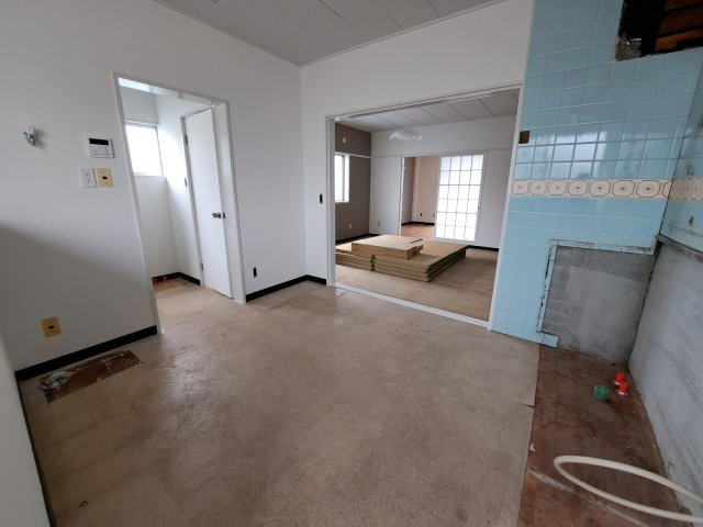 辻村貸店舗の内装