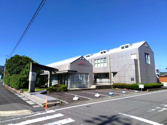 ６４２８８　岐阜市粟野東1丁目事業用建物