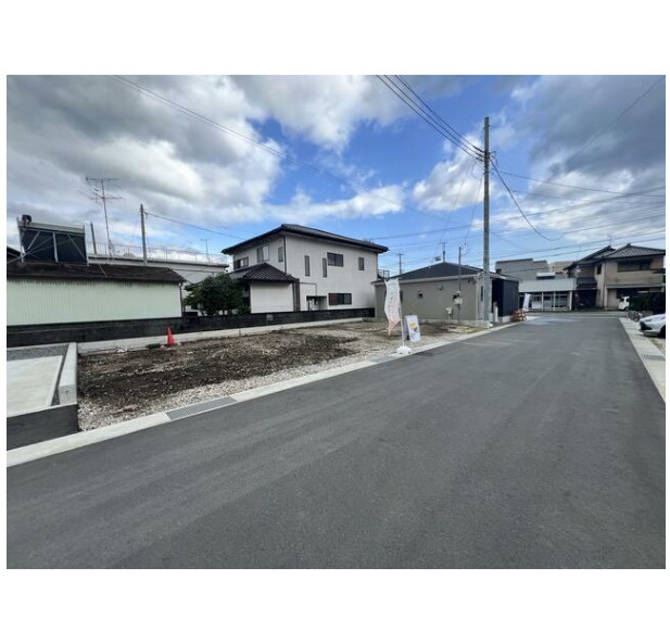 新築戸建 富士市中里22-1期 2号棟 166.26㎡(50.29坪)の前面道路含む現地写真