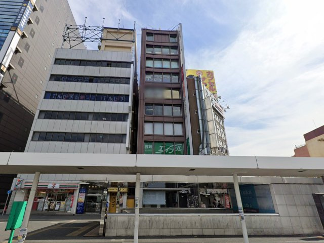 鈴庄ビルの外観