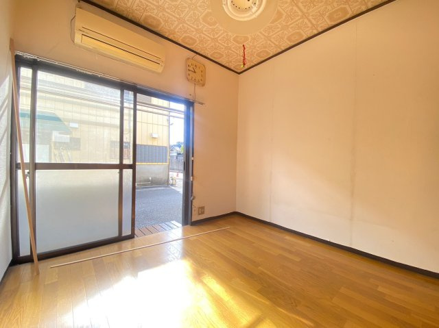 【居間・リビング】