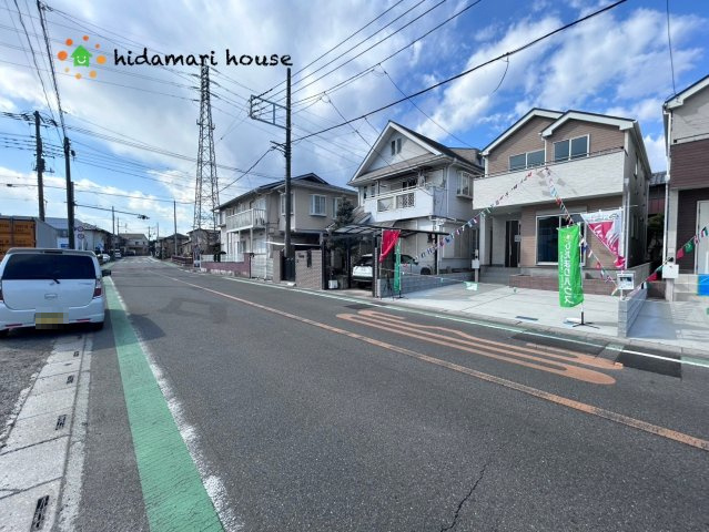 上尾市浅間台　第1　新築戸建　ハートフルタウン01の前面道路含む現地写真